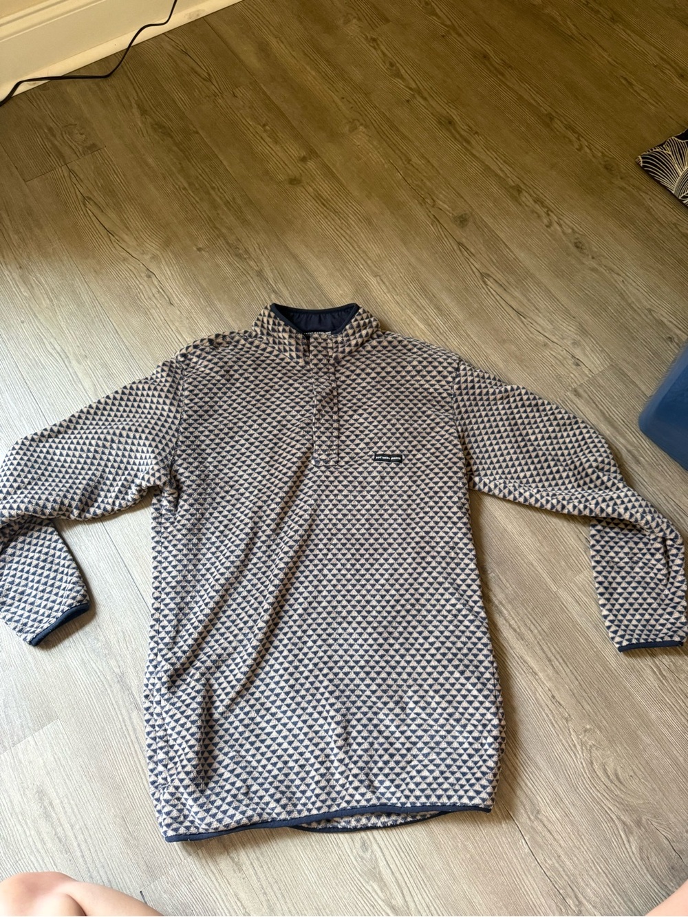 Southern Marsh Navy & Tan Textured Fleece Pullover